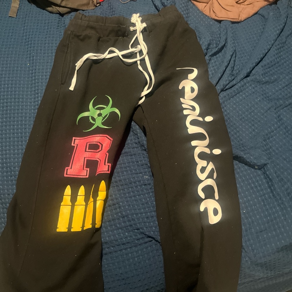 Black and green flair sweatpants